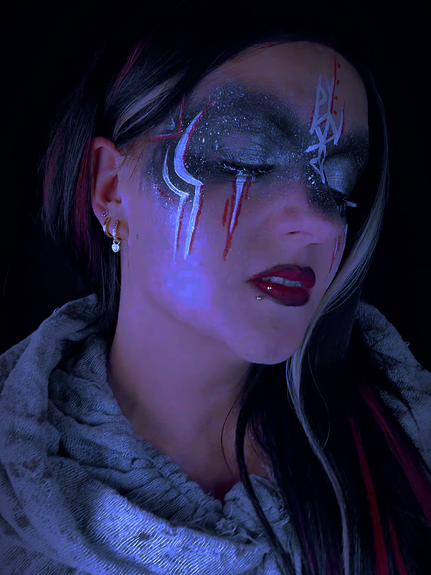 @🖤QυєєηOfƜαя🖤