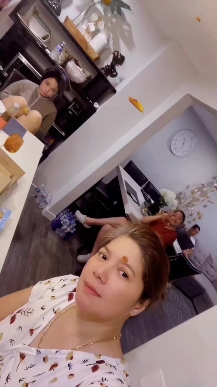 @INDAY ARA🍁👱♀️🇨🇦