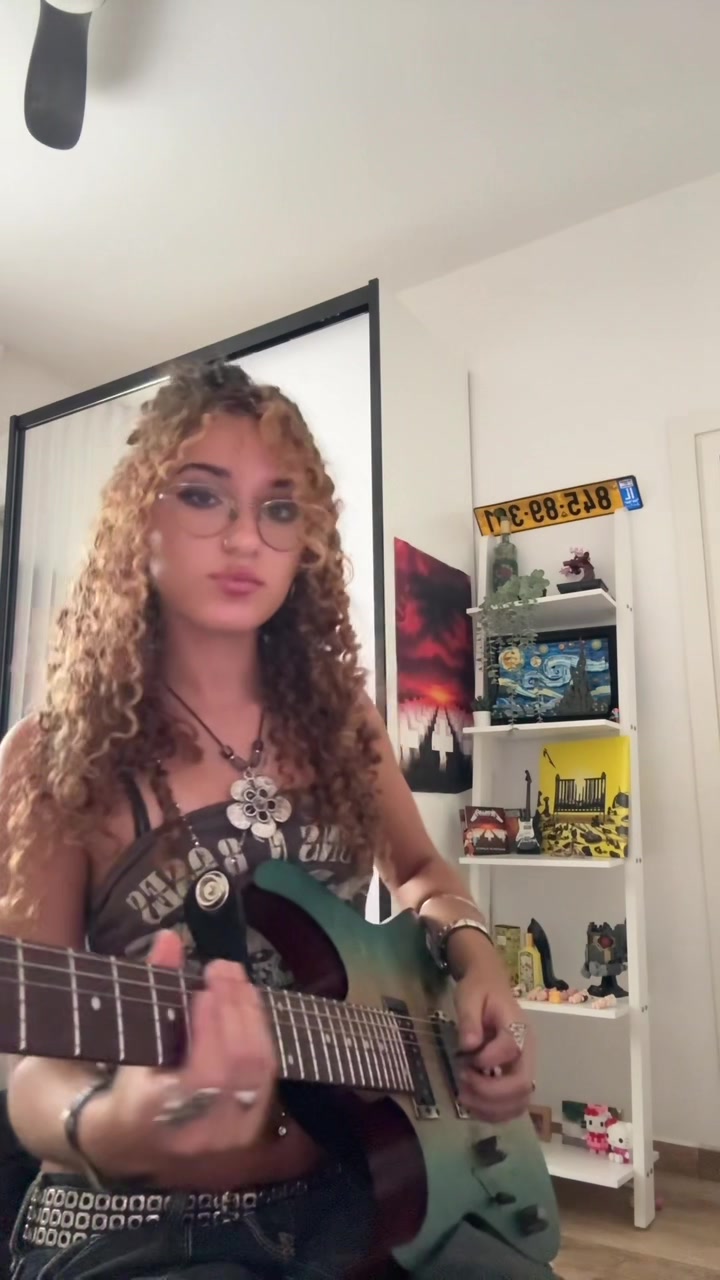 @נועה