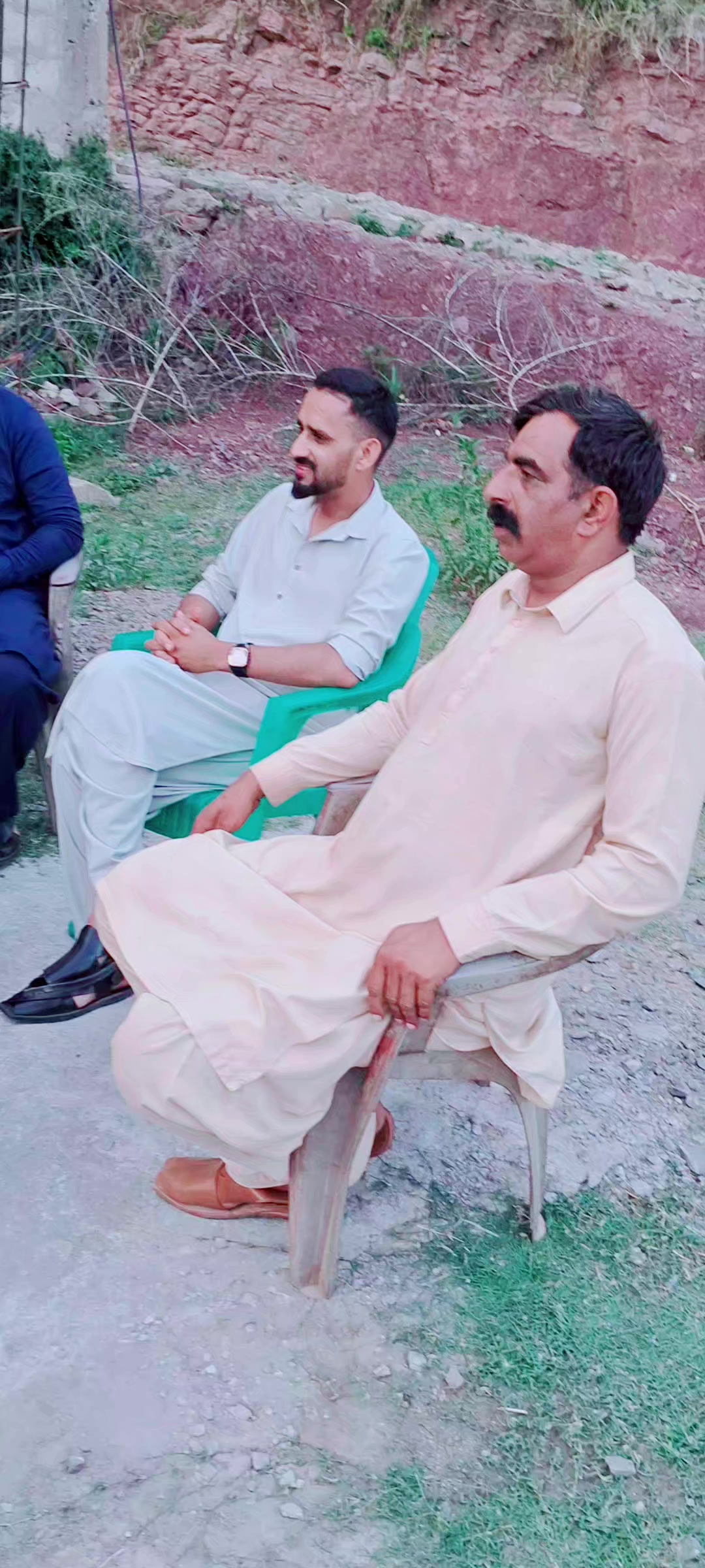 @Nazakat Kashmiri