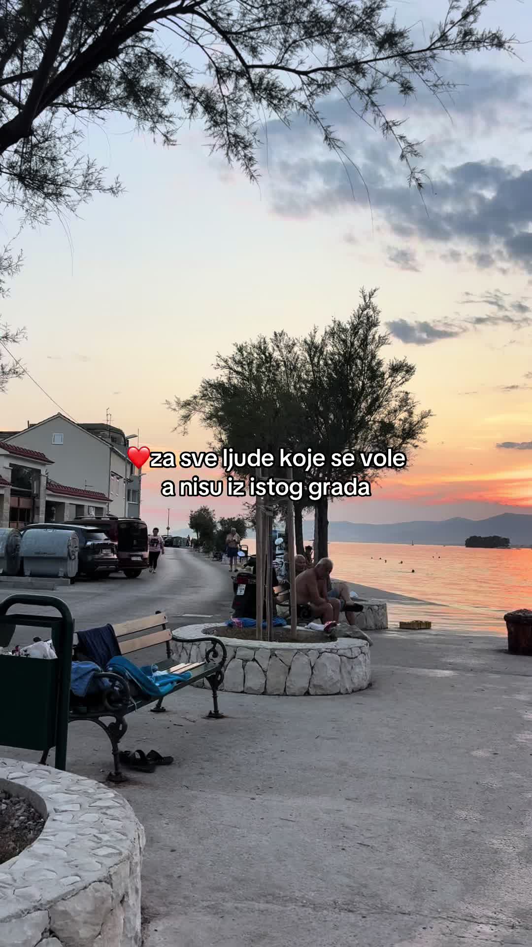 @🏄🏿&zwj;♂️