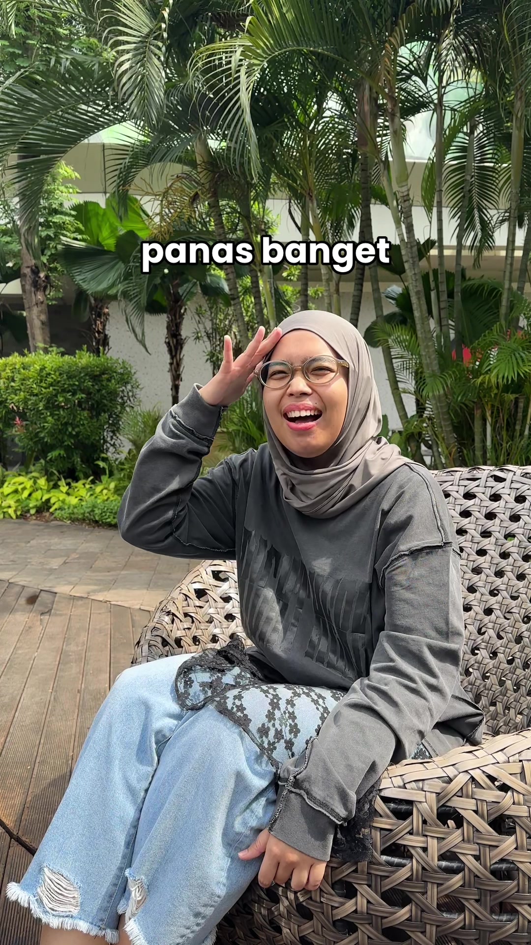 @Vennya
