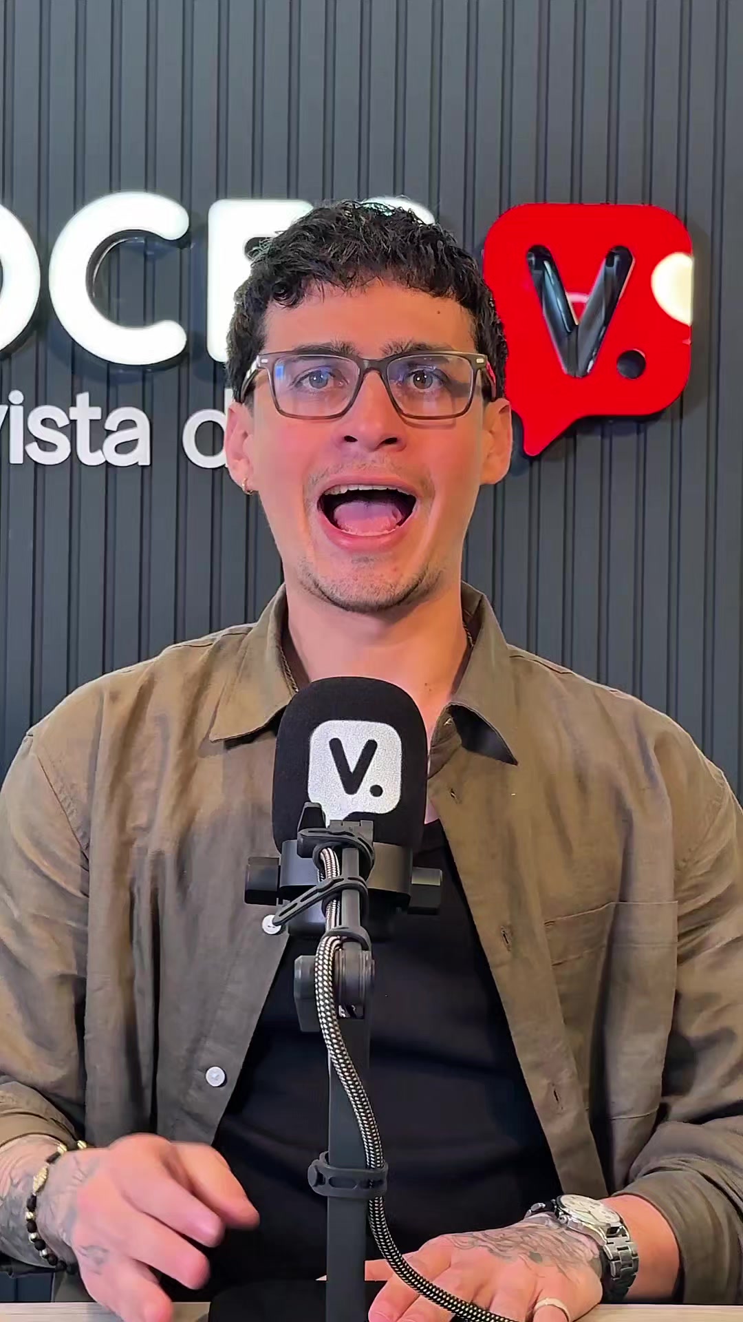 @Voces