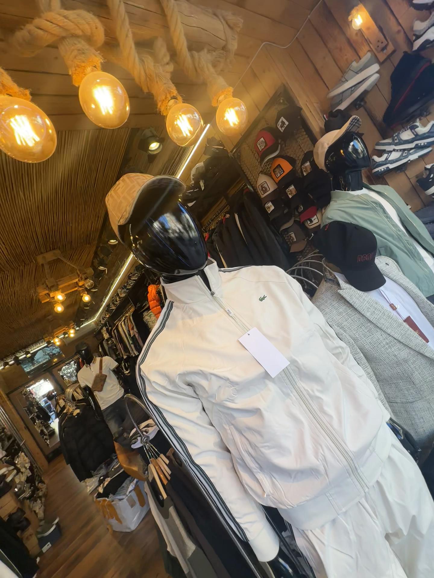 @Ueslibutik