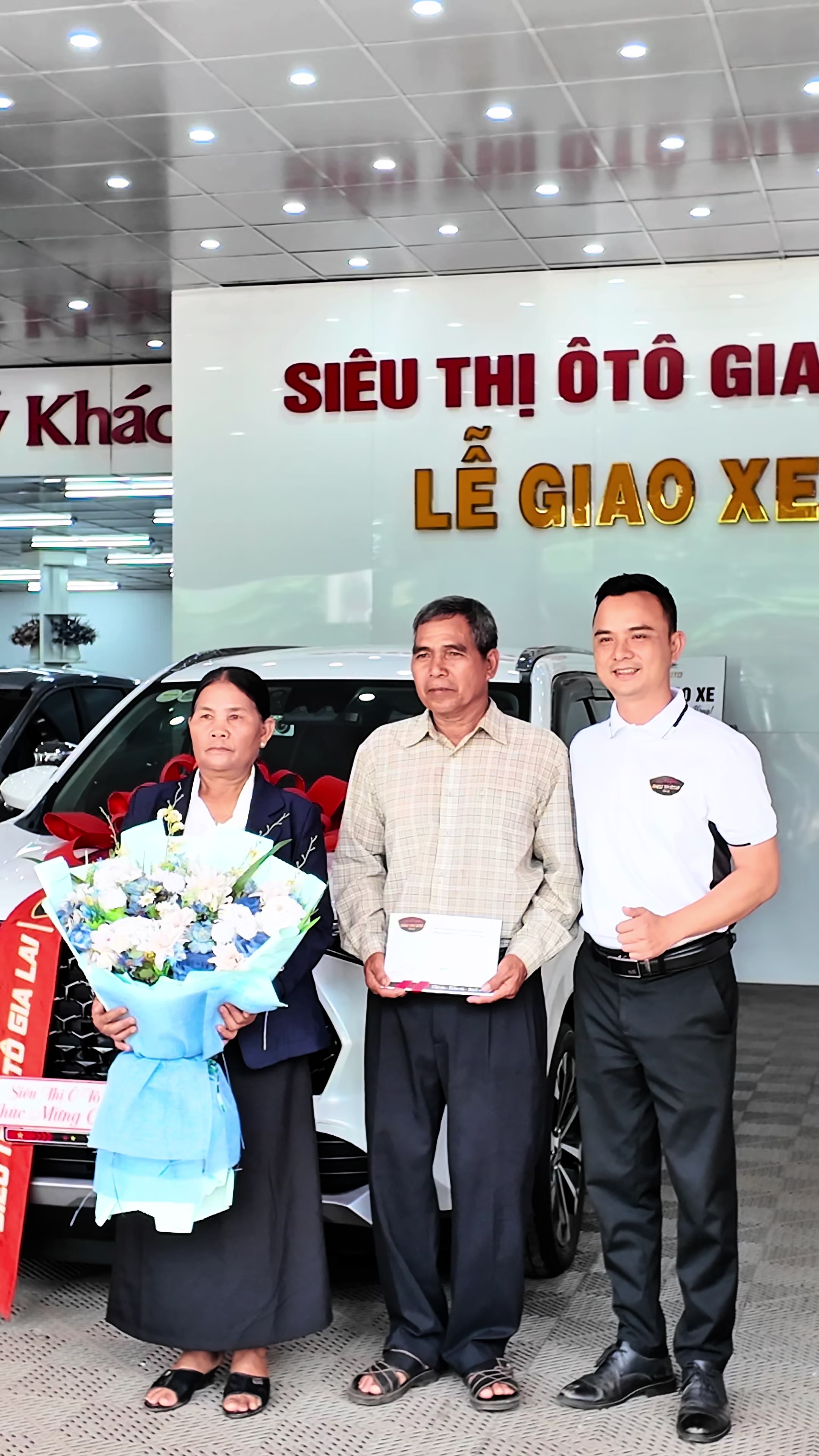 @CƯỜNG SIÊU THỊ ÔTÔ GIALAI