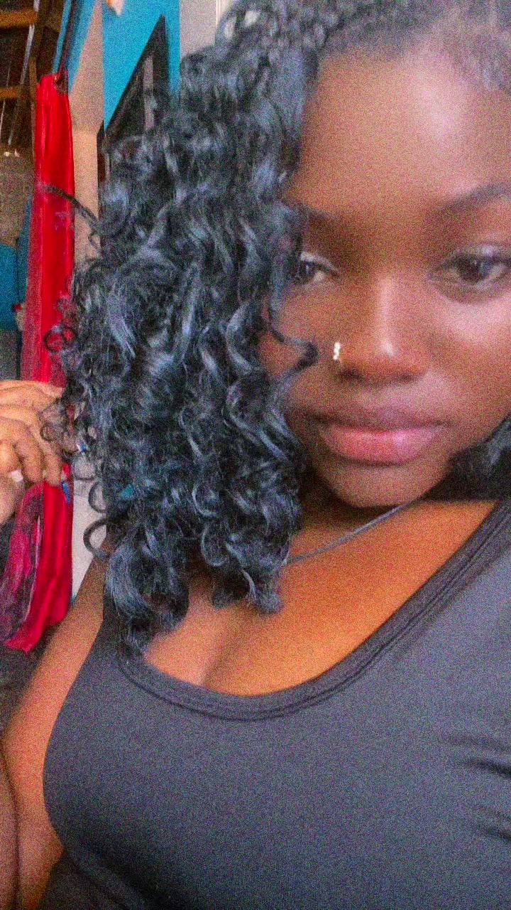 @𝓛𝓪𝓱 𝔂𝓾𝔂𝓾🧸💕2006🧃