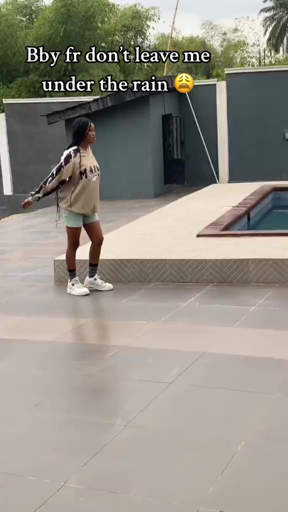 @ayowamide🧜&zwj;♀️🌊🐍