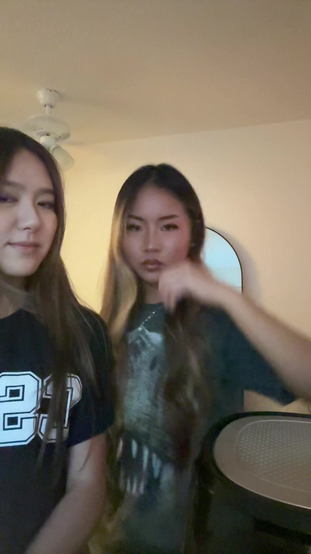 @E💸