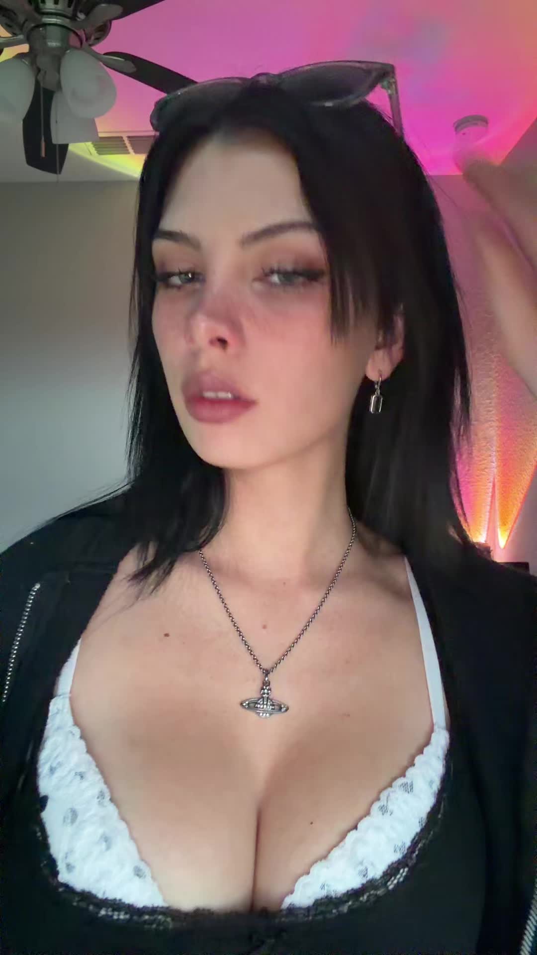 @aviva fox