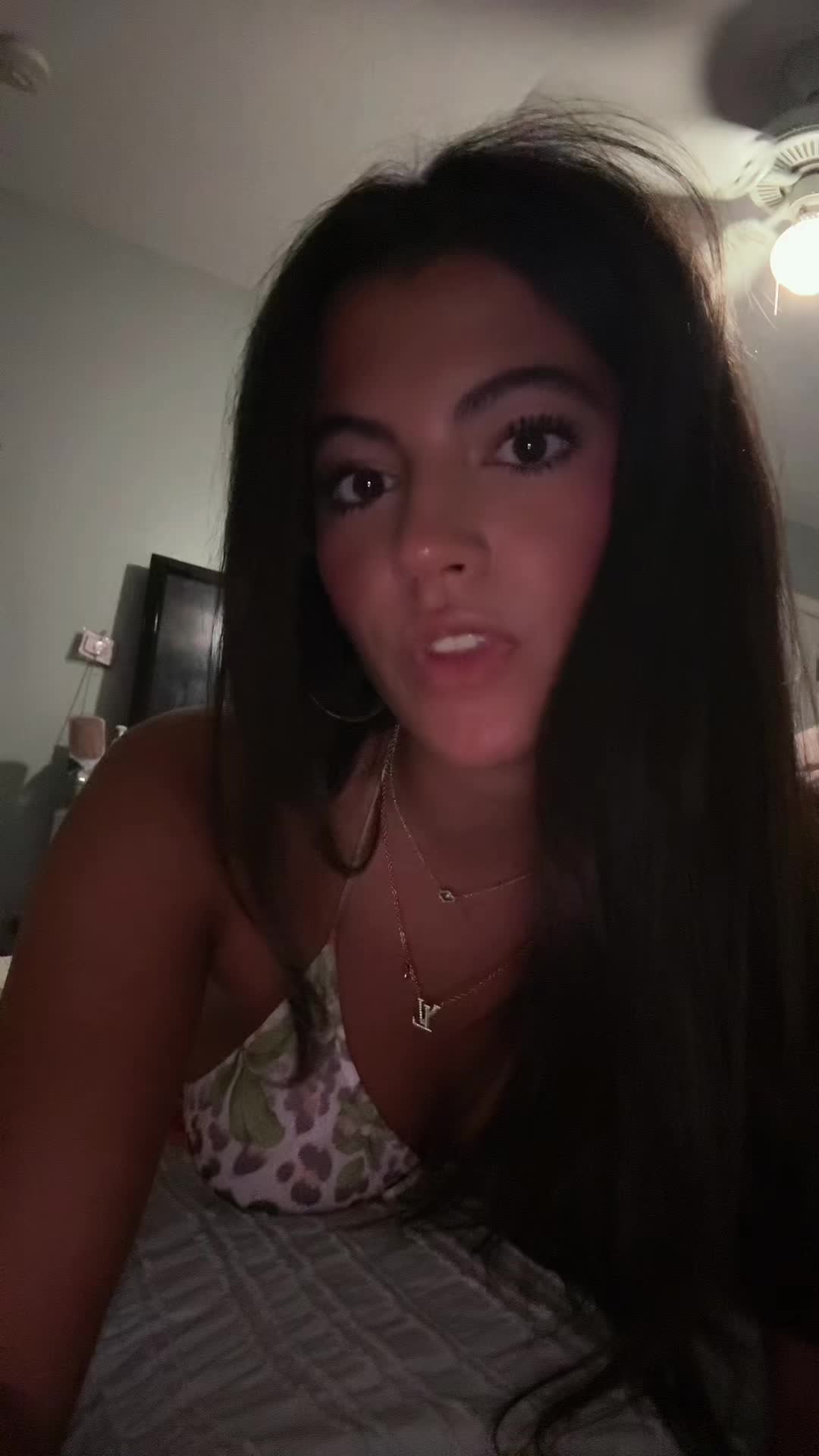 @thatblondandbrunete