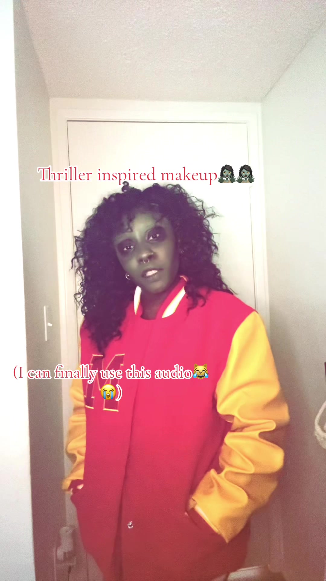 @💜𝙴𝚜𝚜𝚎𝚗𝚌𝚎💜