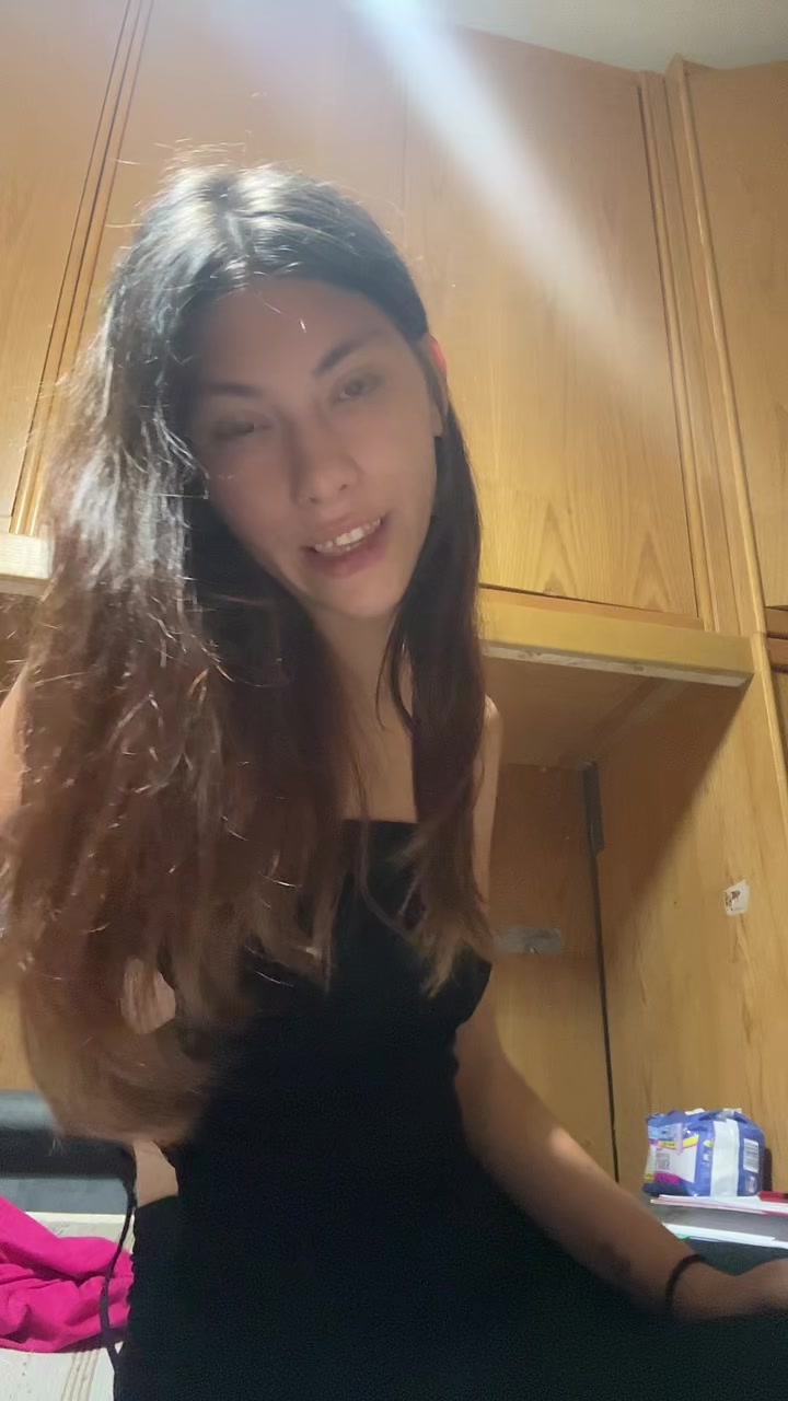 @desirè