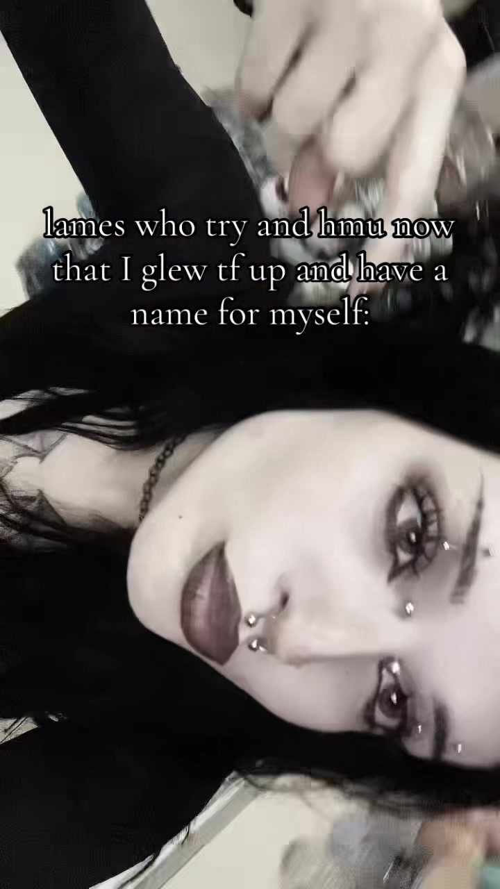 @𝔄𝔩𝔦𝔠𝔢🗝️
