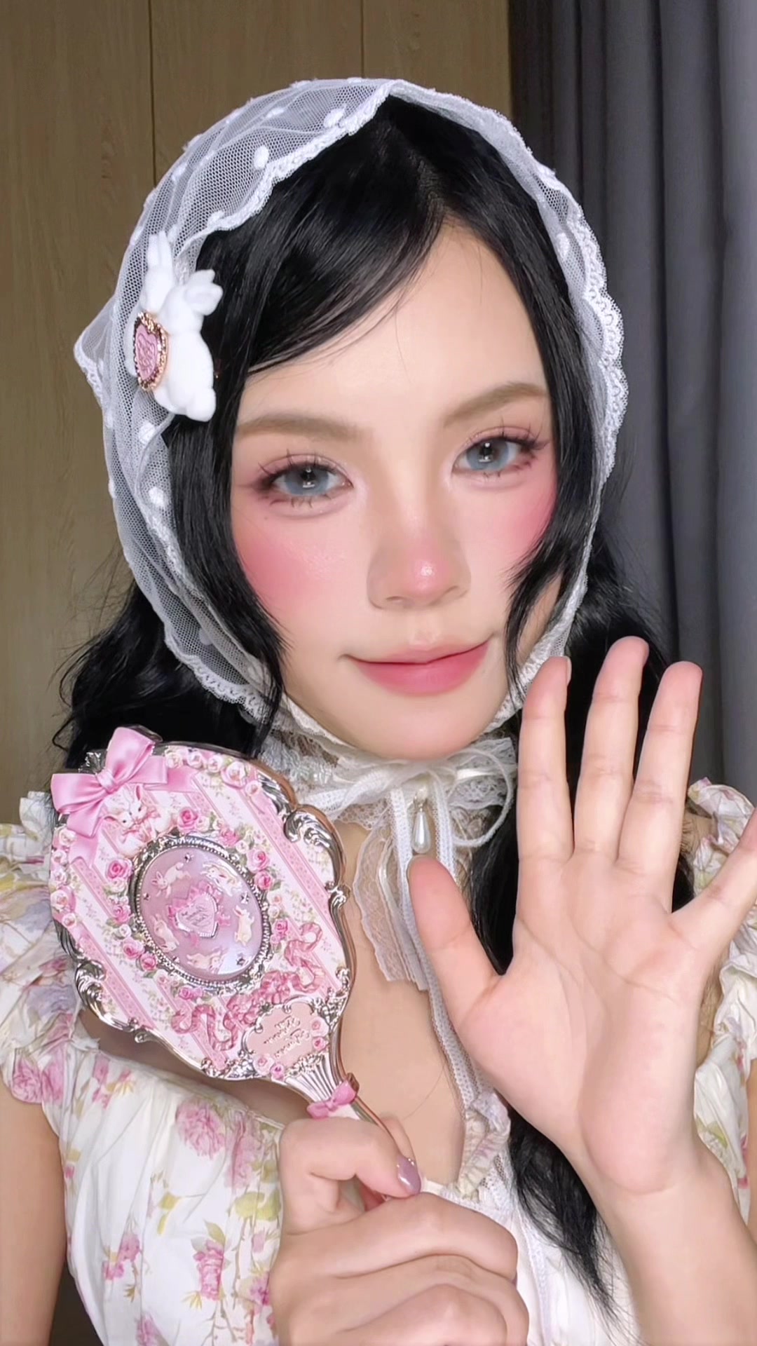 @tinybongpie