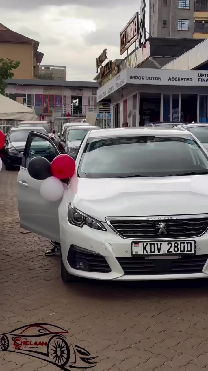 @chelaancars