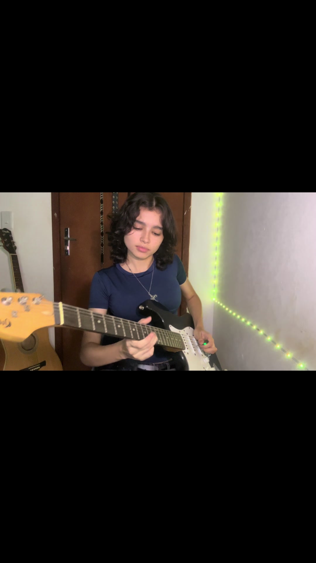 @Lud Pretona 🎸