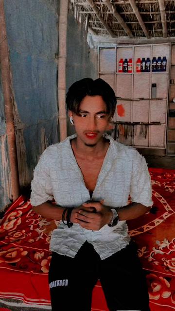 @Shivam Raj đŤśđĽđ