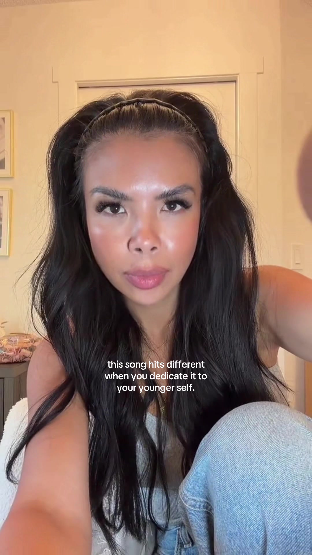 @Ana ~ YEG Content Creator