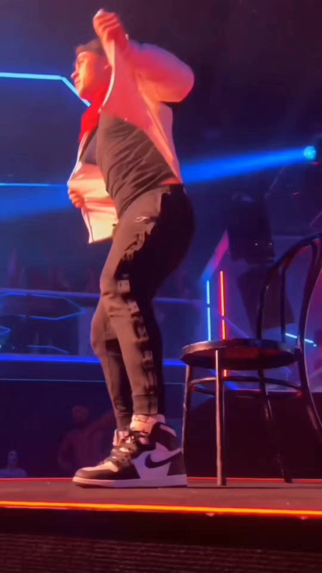 @SB04😇