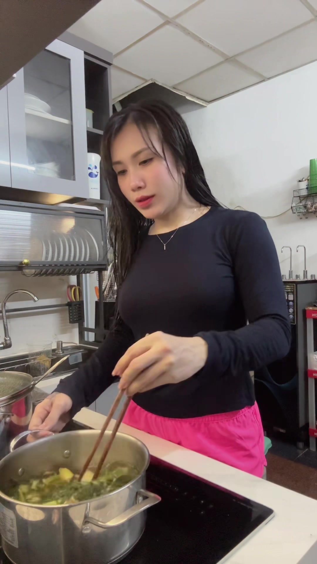 @Uy&ecirc;n V&otilde;
