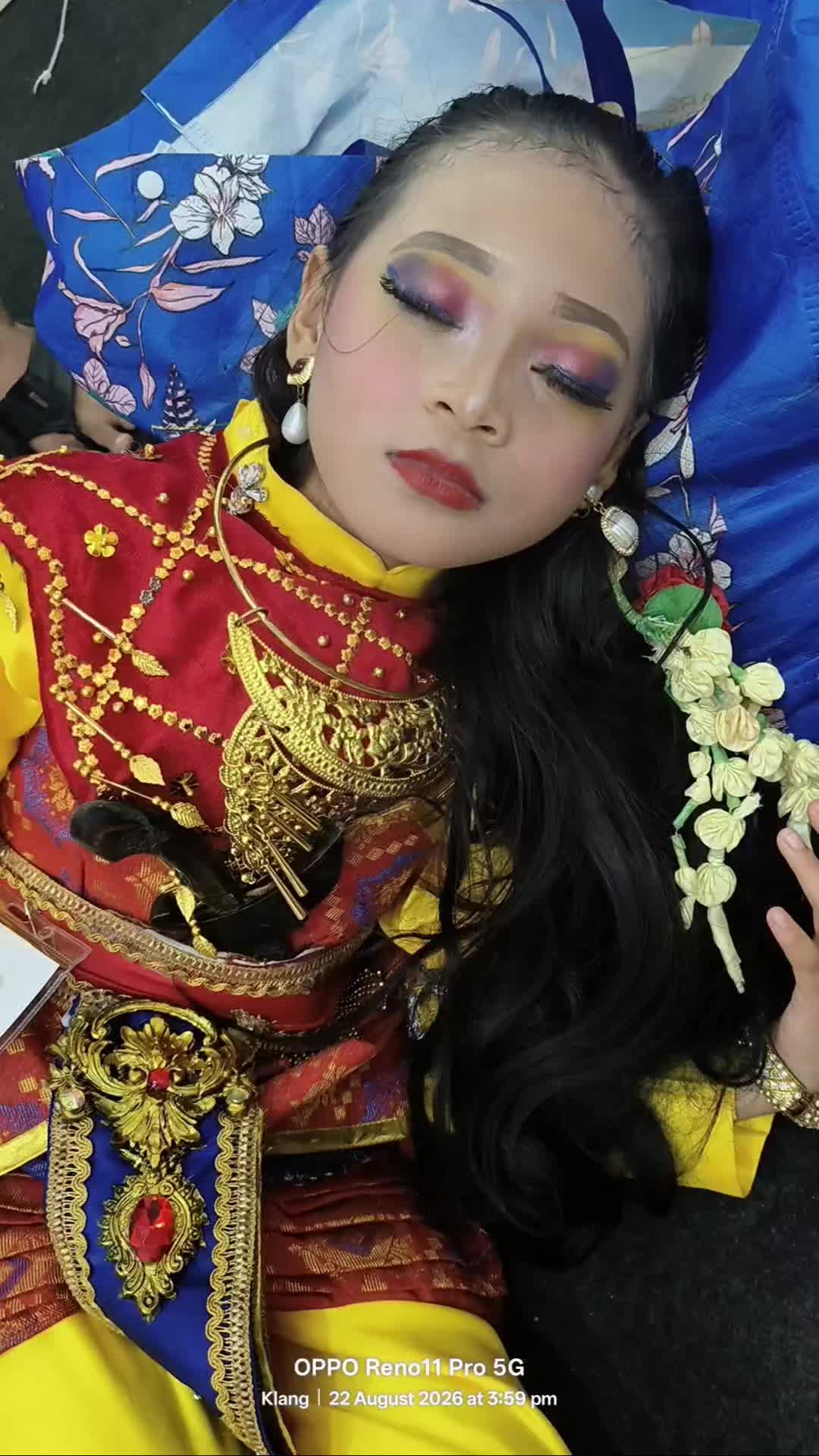 @ALLYSHA RAIHANA