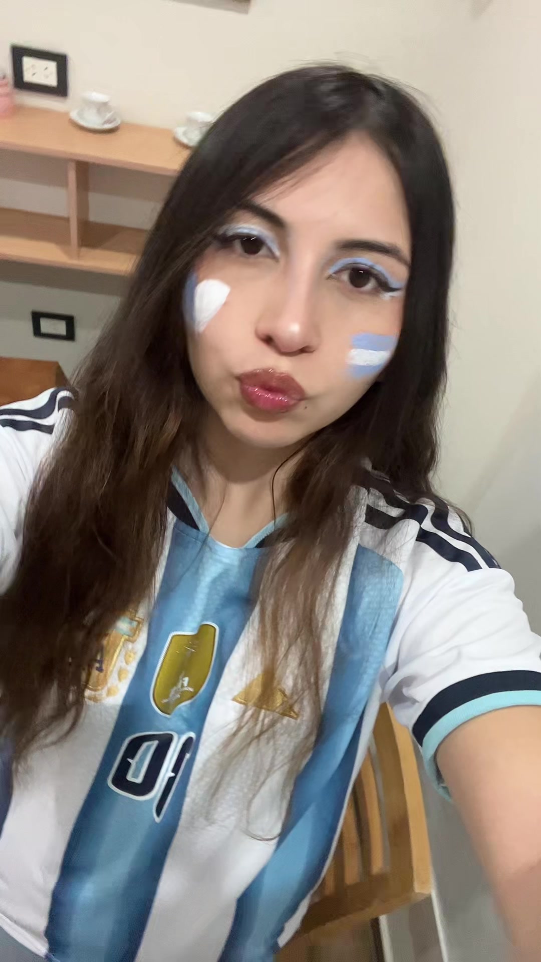 @Julia Valentina