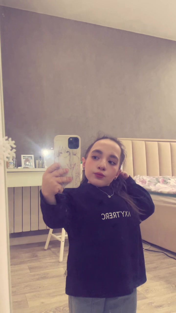 @𝓟𝓸𝓵𝓲𝓷𝓪
