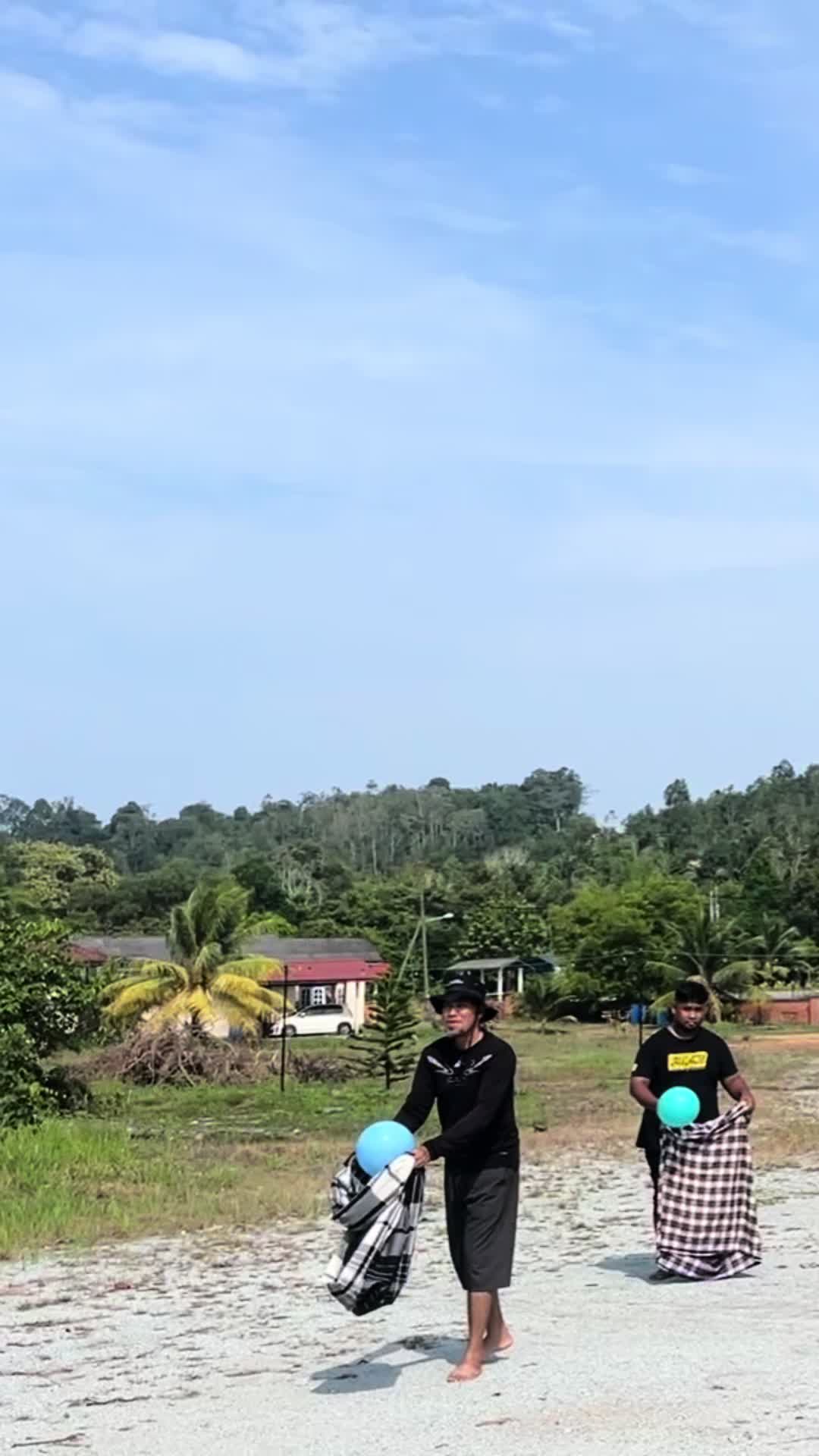 @Aindyna