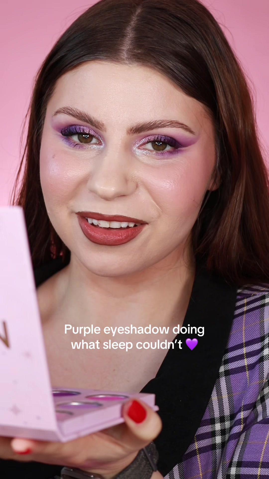 @Liana Tries Makeup
