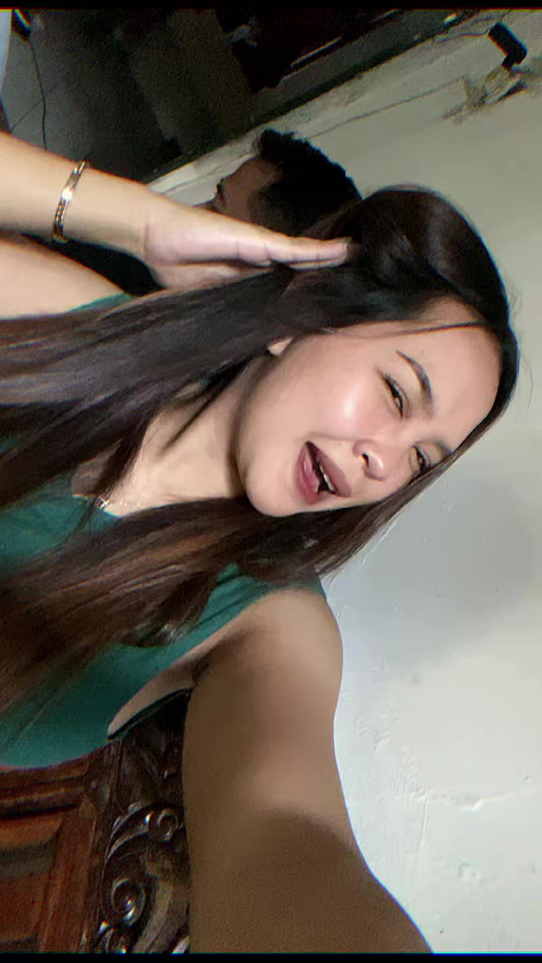 @YulianaLarasati