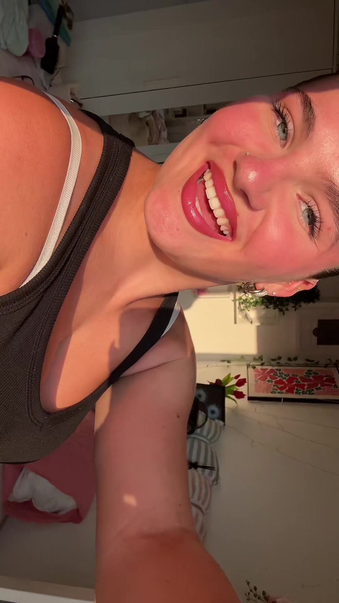 @𝐒𝐢𝐱𝐭𝐢𝐧𝐞