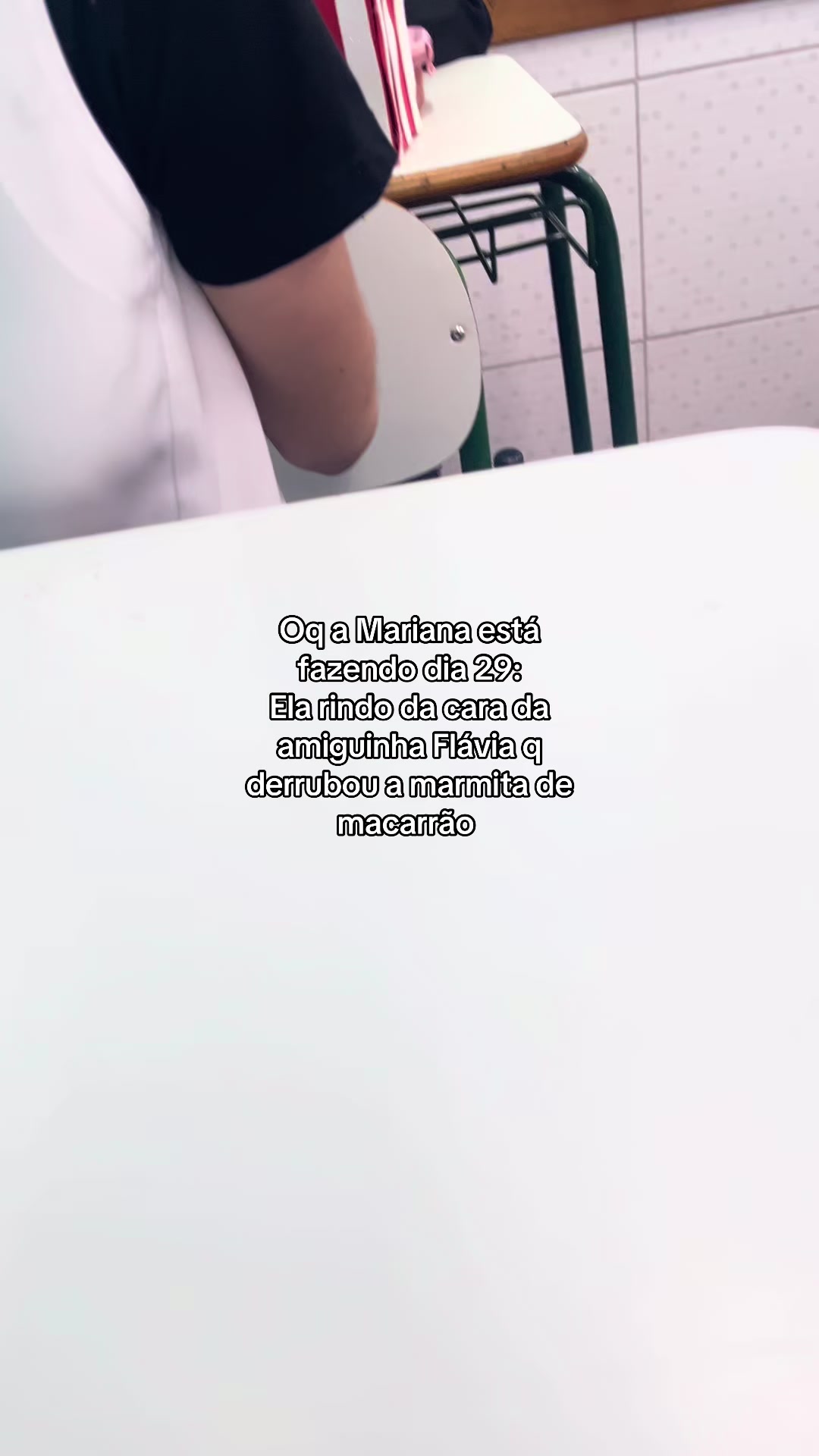 @oq a Mariana está fazendo 🙄