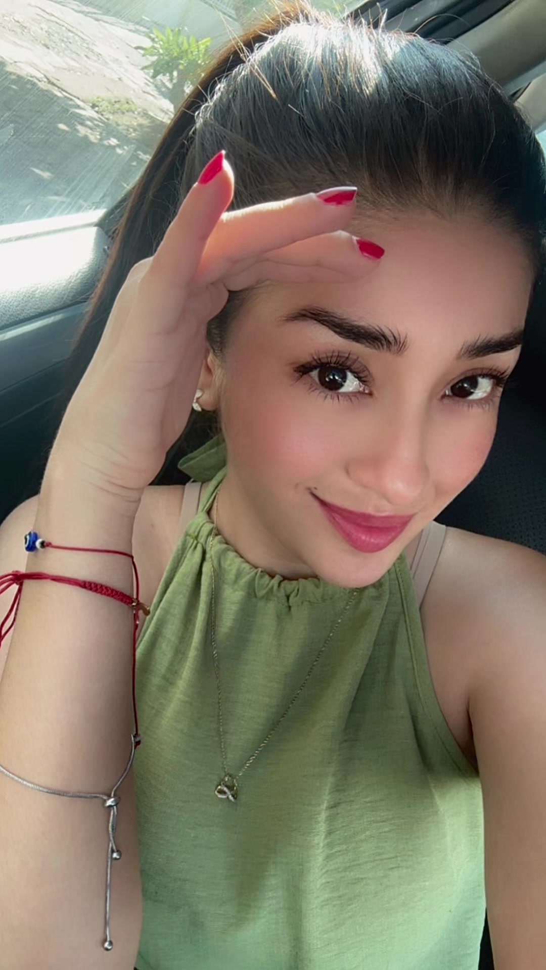 @hoolaluu