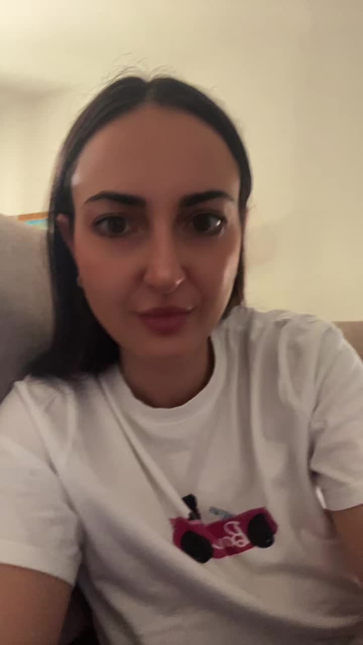 @sassoveronica