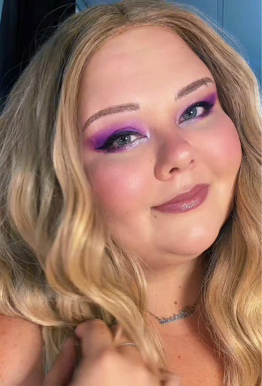 @Queensizebeauty ♡