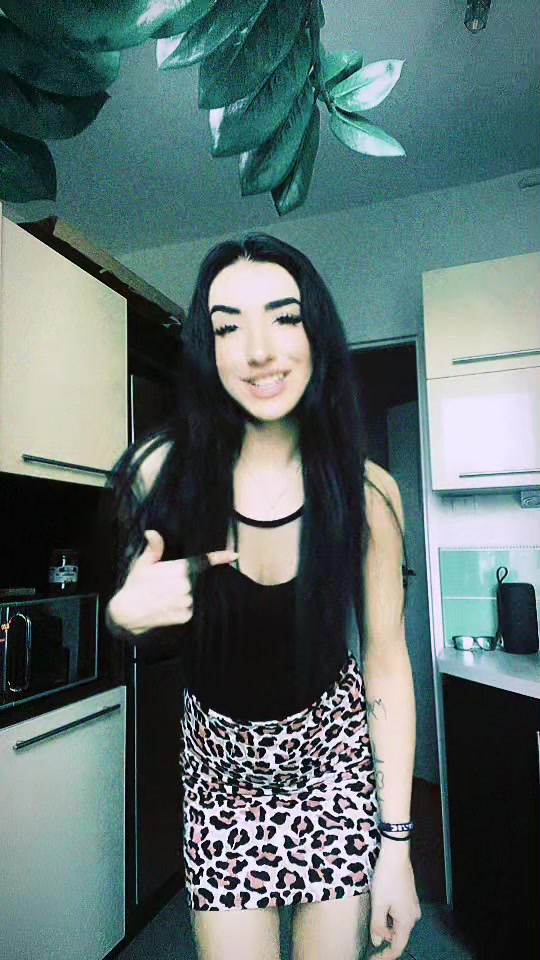 @_beluniaaa_
