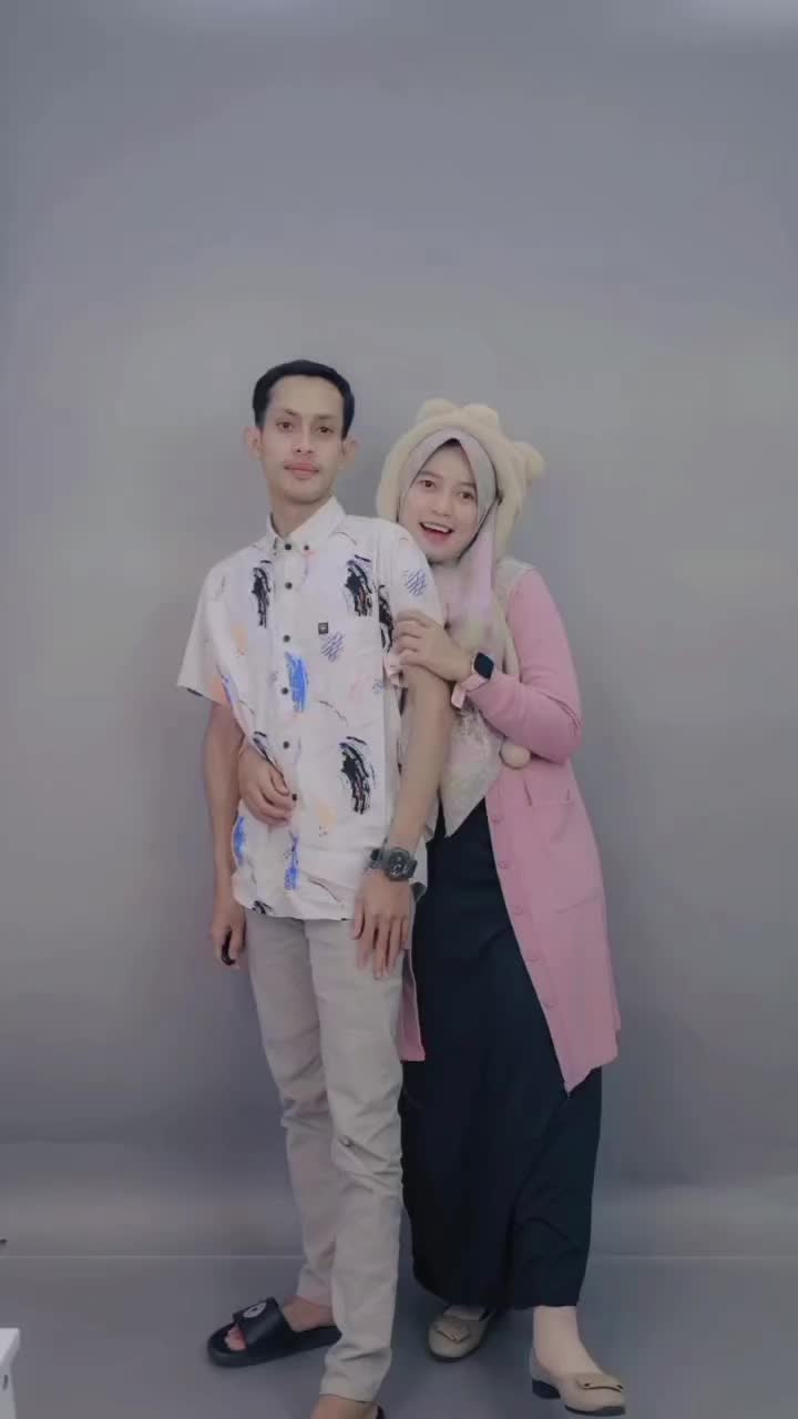 @jhylla
