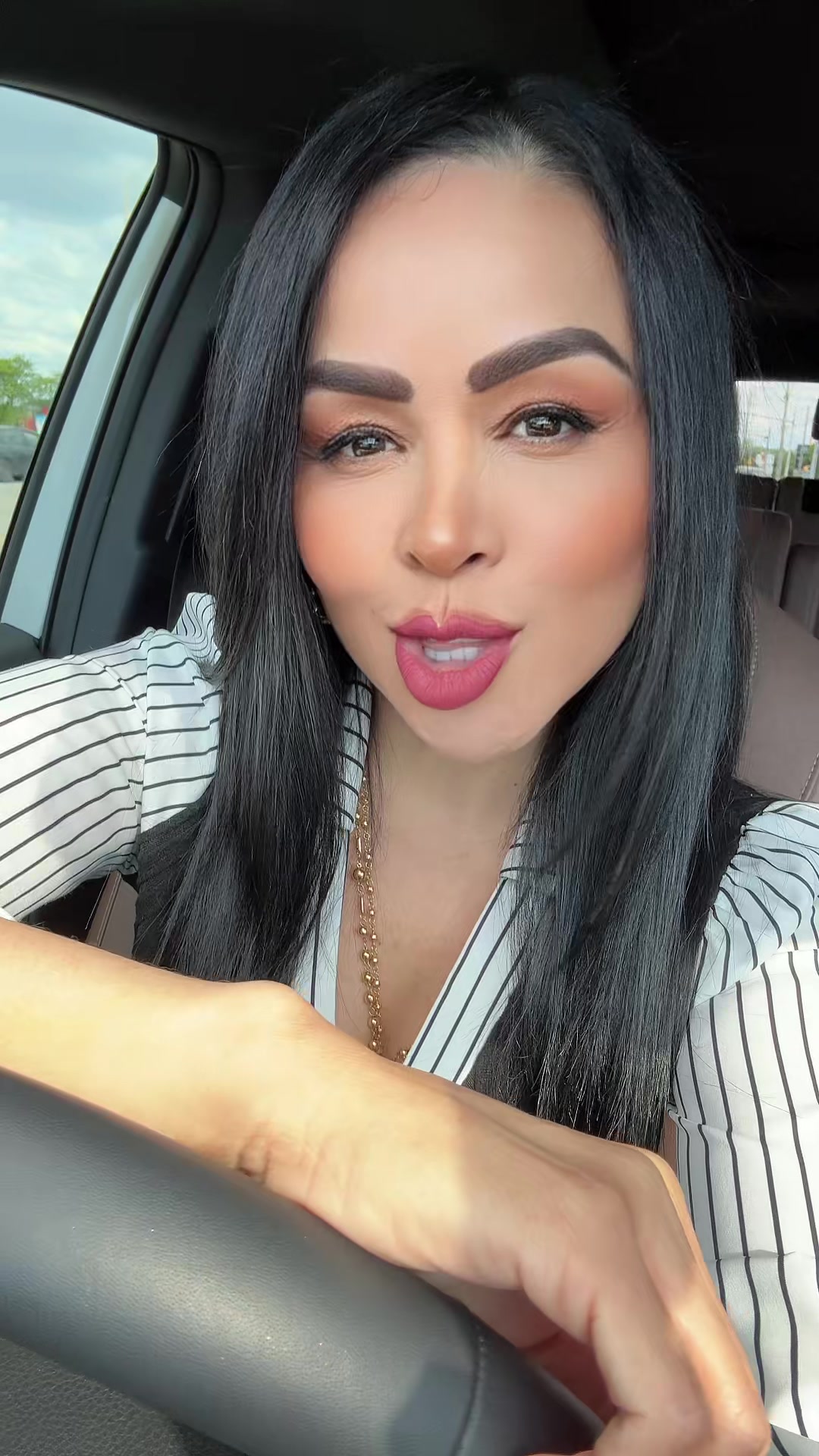@esterhernandez