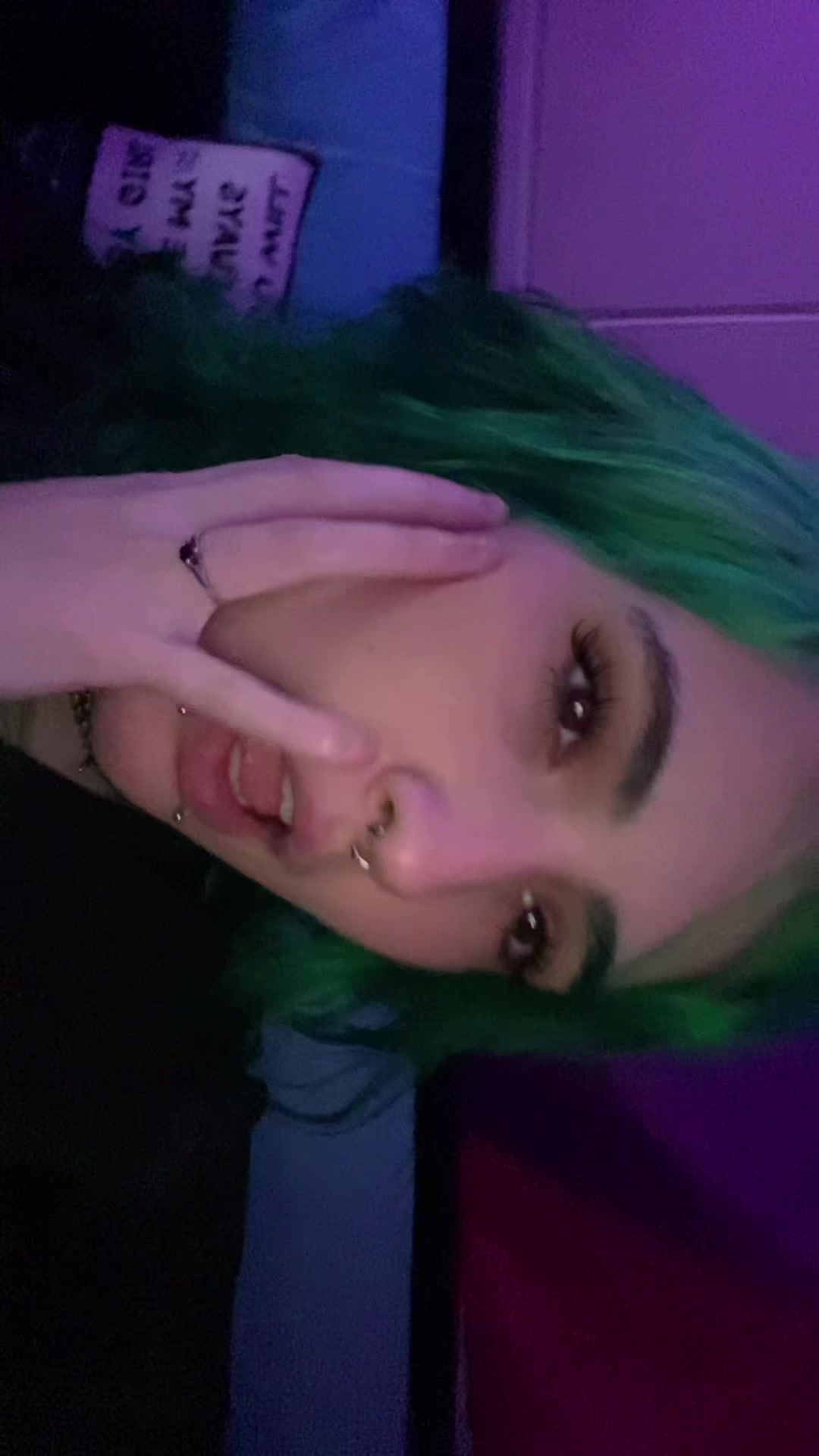 @Bunny 🖤