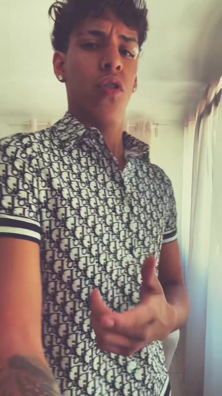 @Crh1_