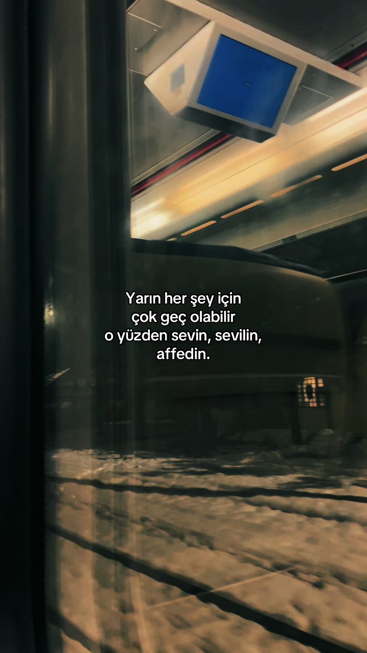 @G•