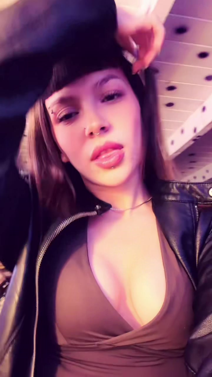 @Lizzzᥫ᭡