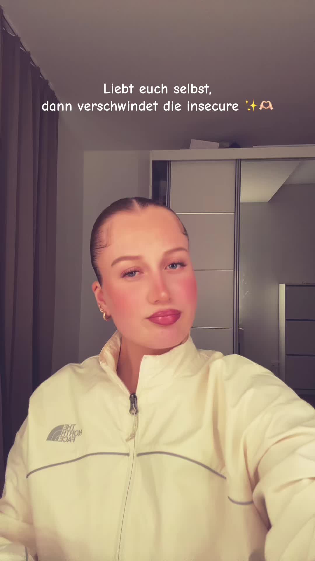 @🍒𝐸 𝑀 𝑀 𝐼🍒