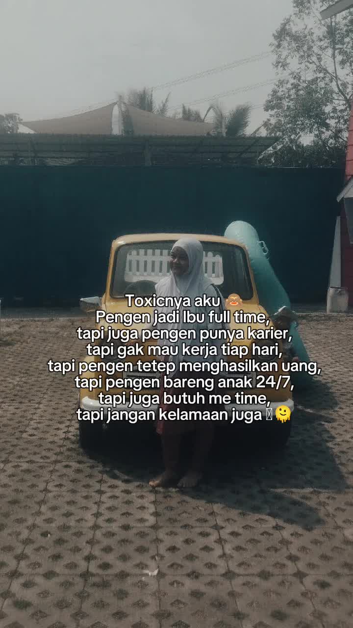 @momhie