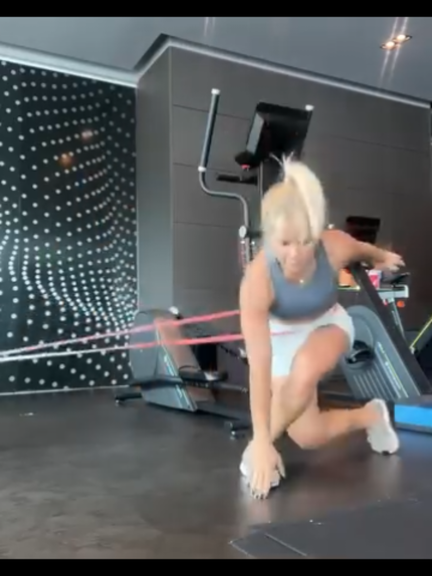 @getfitordietrying