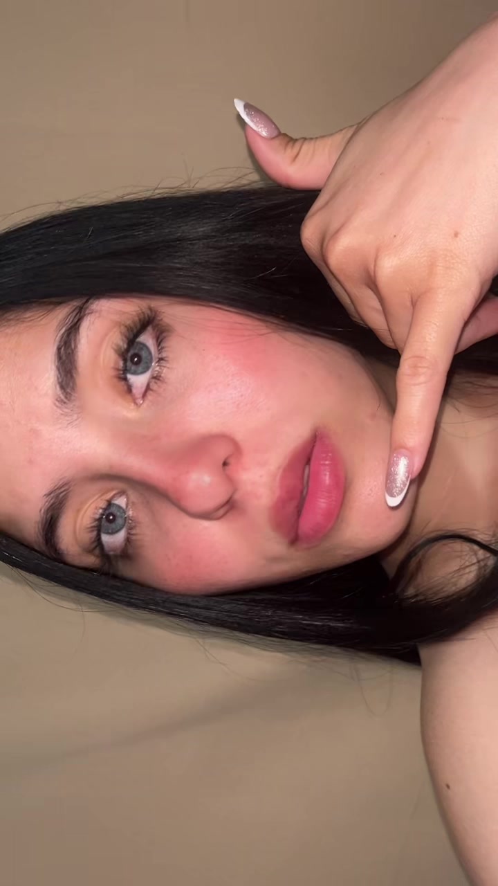 @Cece🍒🪞