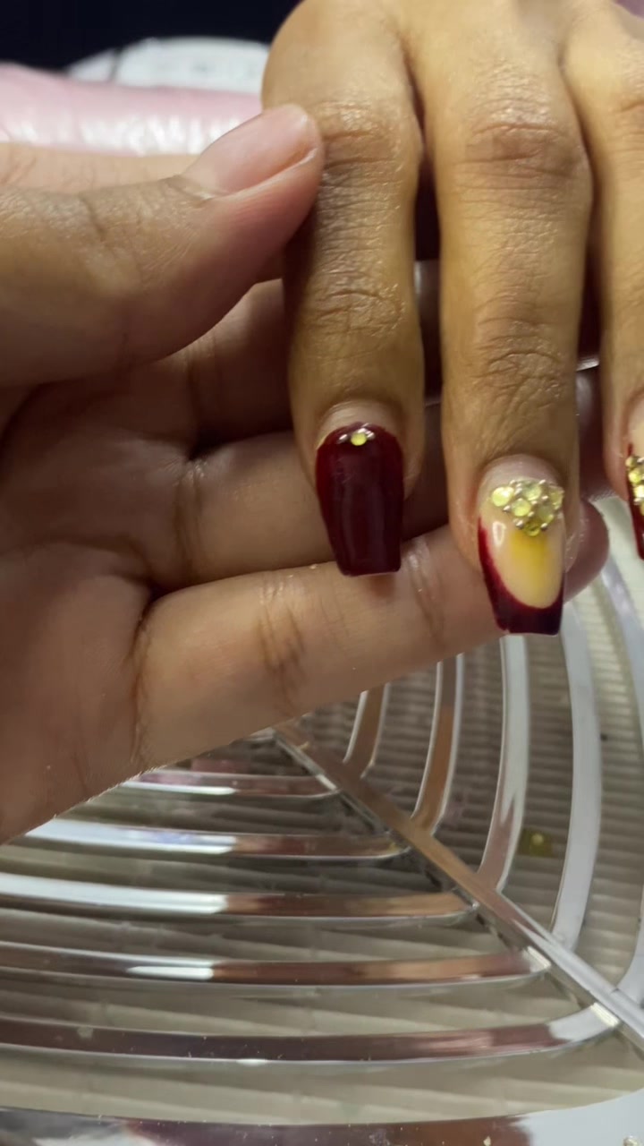 @minta_nails_