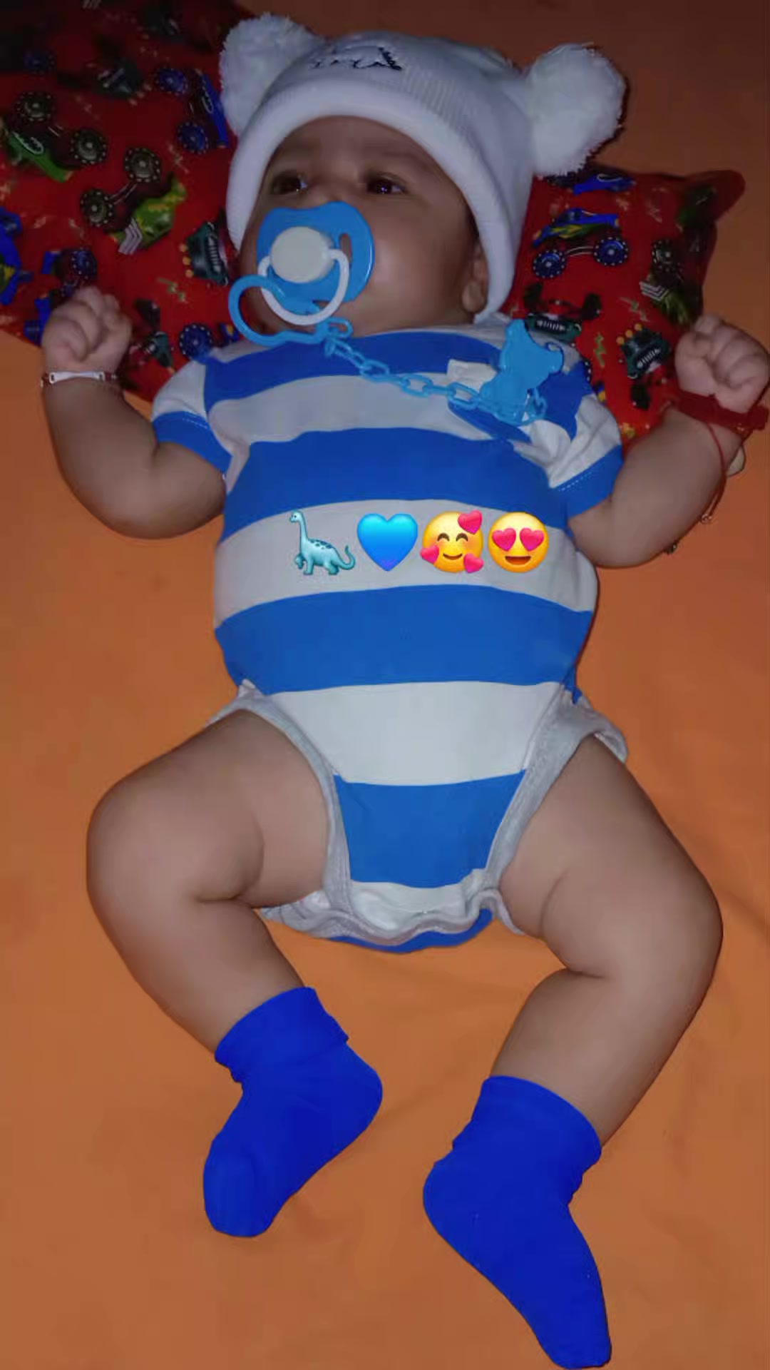 @la florecita olanchana❤️ 👸👸