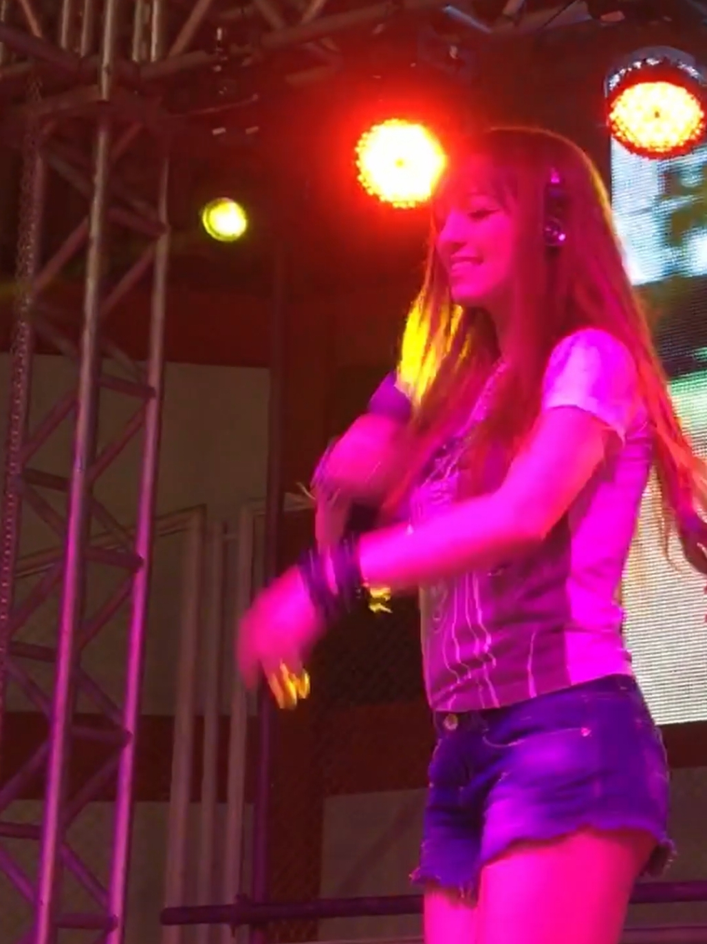 @Ayu Brazil