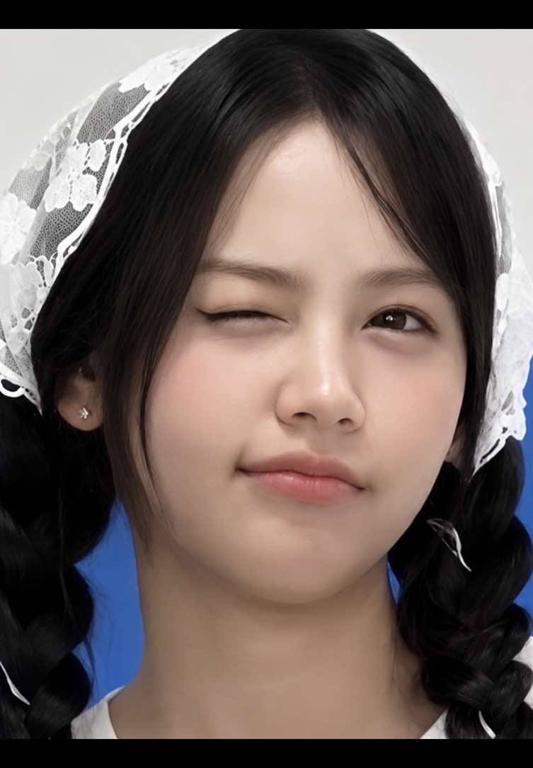 @⃟